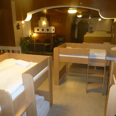Rosslwirt-rast 3*