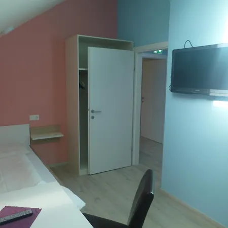 Rosslwirt A1-self-check-in-motel Frühstückspension 3*