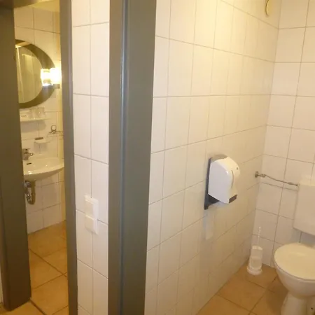 Rosslwirt A1-self-check-in-motel Frühstückspension Strass im Attergau