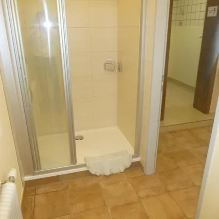 Rosslwirt A1-self-check-in-motel 3* Strass im Attergau