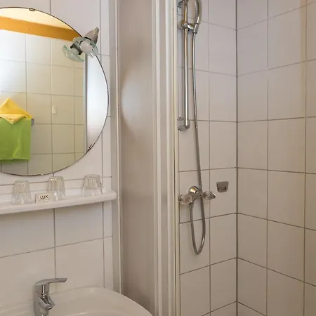 Rosslwirt A1-self-check-in-motel Frühstückspension