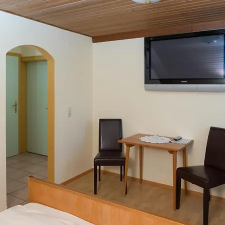 Bed and Breakfast Rosslwirt-rast