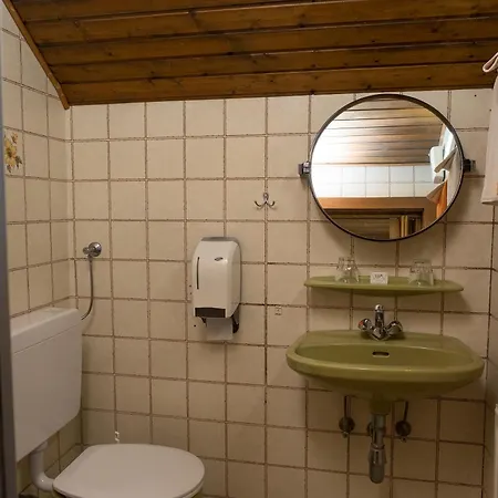Frühstückspension Rosslwirt A1-self-check-in-motel