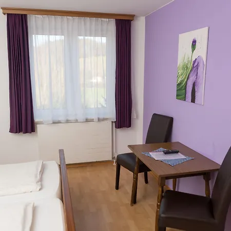 Rosslwirt-rast 3* Strass im Attergau