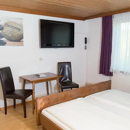 ベッド・アンド・ブレックファスト Rosslwirt-rast