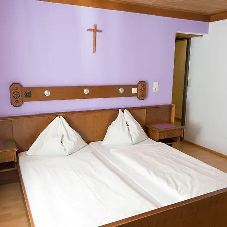 Rosslwirt-rast 3* Strass im Attergau