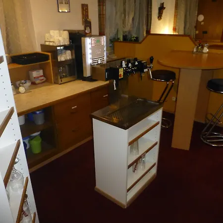 Rosslwirt-rast Strass im Attergau