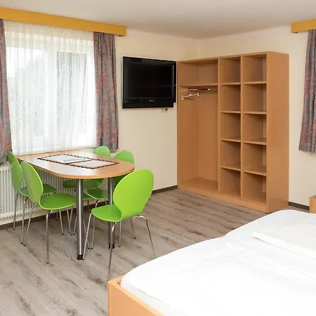 Rosslwirt A1-self-check-in-motel Strass im Attergau