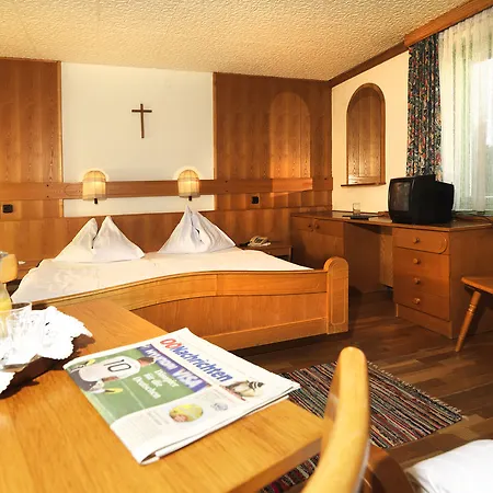 Bed & Breakfast Rosslwirt-rast 3*