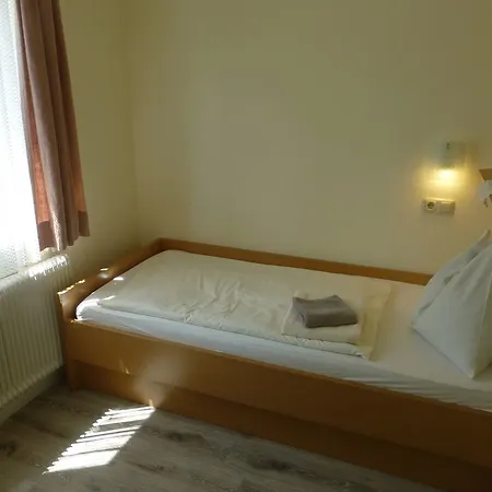 Frühstückspension Rosslwirt A1-self-check-in-motel