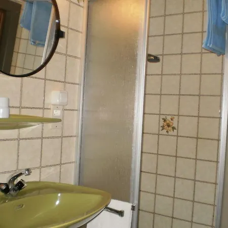 Frühstückspension Rosslwirt A1-self-check-in-motel 3*
