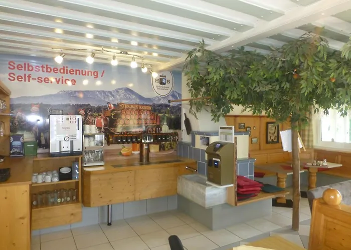 Smartmotel Alojamento de Acomodação e Pequeno-almoço Strass im Attergau