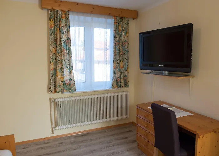 Alojamento de Acomodação e Pequeno-almoço Smartmotel Strass im Attergau