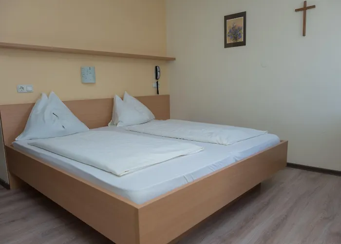 Alojamento de Acomodação e Pequeno-almoço Smartmotel 3*