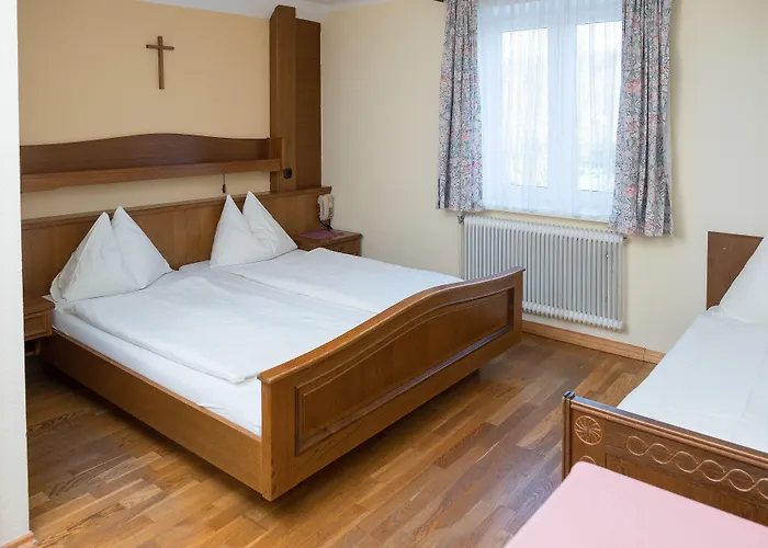 Smartmotel Alojamento de Acomodação e Pequeno-almoço Strass im Attergau