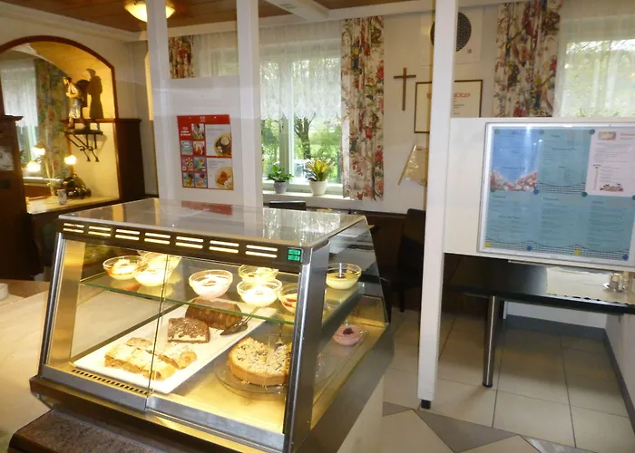 Smartmotel Alojamento de Acomodação e Pequeno-almoço Strass im Attergau