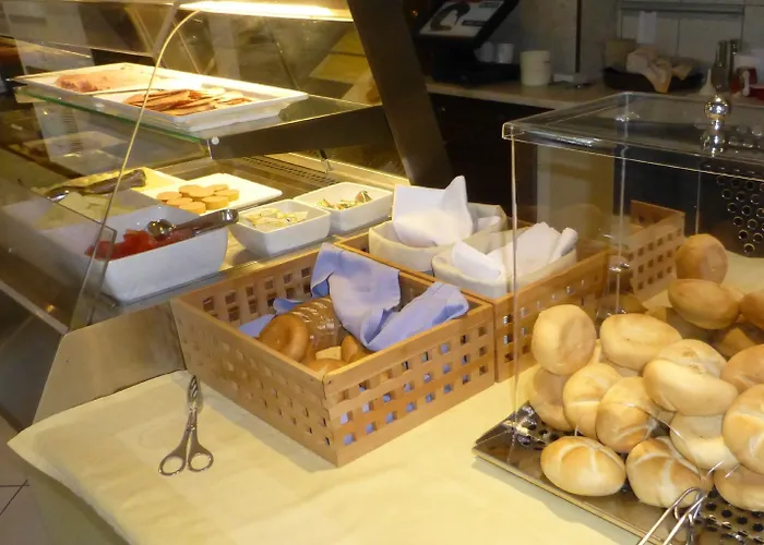 Smartmotel Alojamento de Acomodação e Pequeno-almoço Strass im Attergau