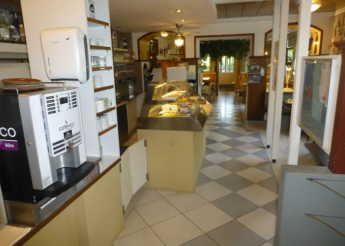 Alojamento de Acomodação e Pequeno-almoço Smartmotel Strass im Attergau